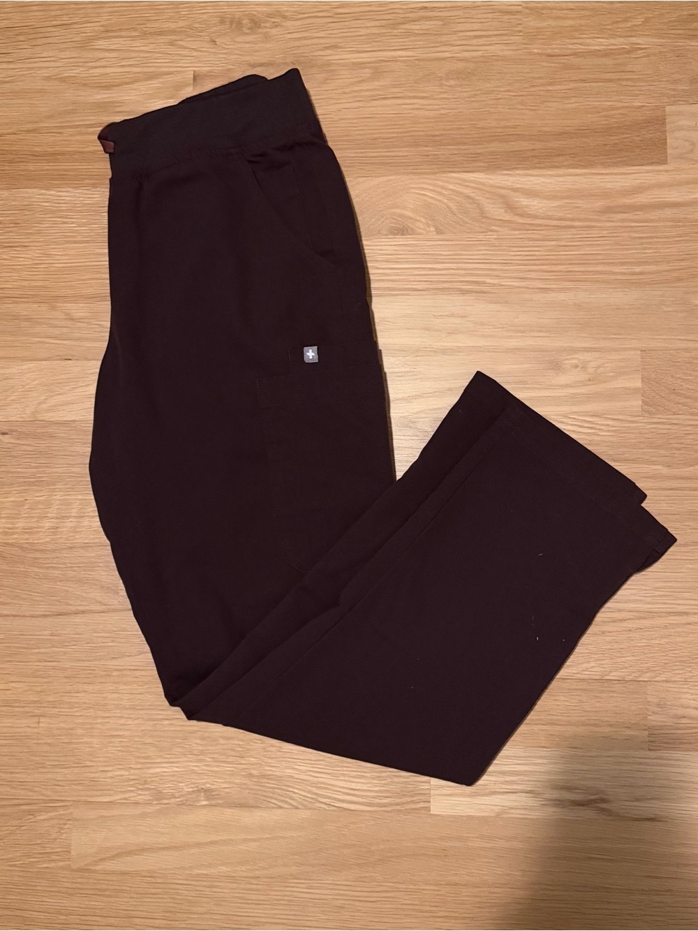 Figs Yola Skinny Scrub Pant in espresso